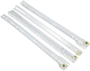 IRON MATERIAL, WHITE POWDER COATING 40MM LENGTH X 1.0MM THICKNESS - 25Sets/Carton