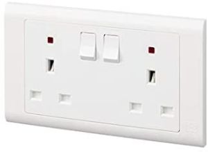 MK 13A 2G SP SWITCHED SOCKET WITH NEON - MV2647WHI